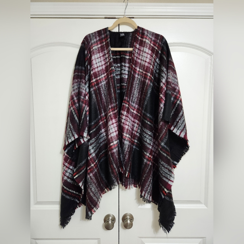 NWOT Fraas Black and Burgundy Plaid Scarf Poncho Shawl Wrap Cape